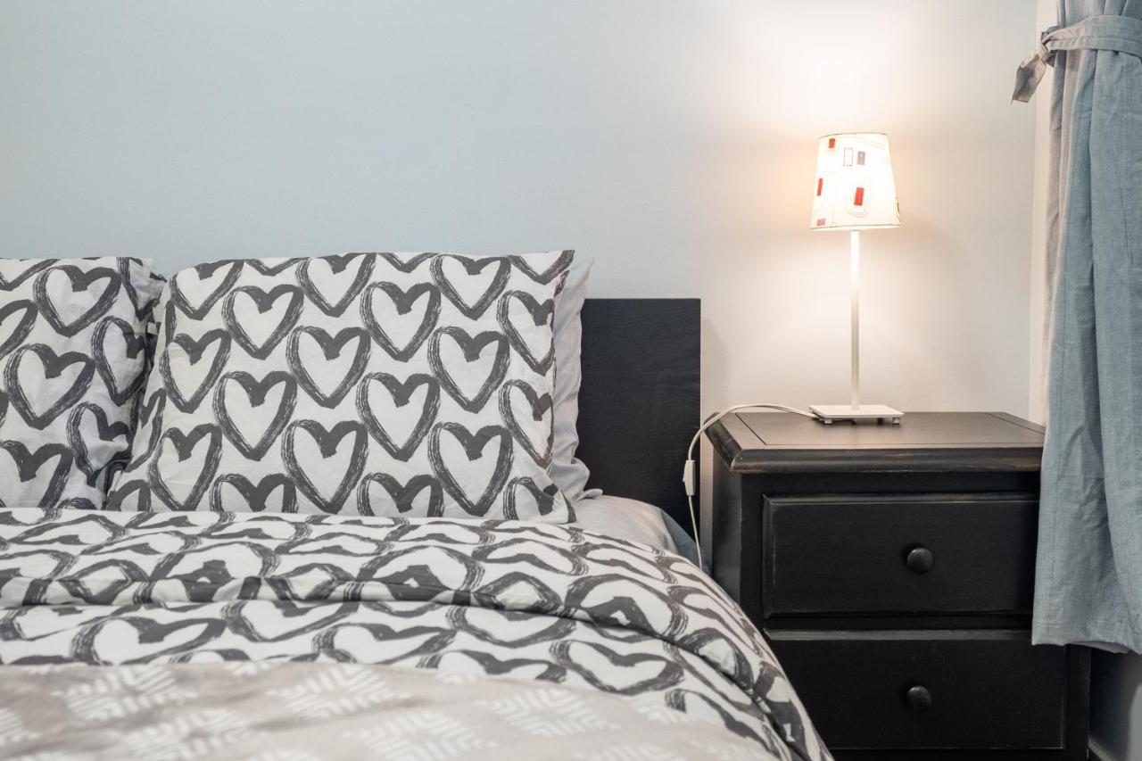 Lovely 1Br Secondary Suite With Separate Entrance New Westminster Exterior photo