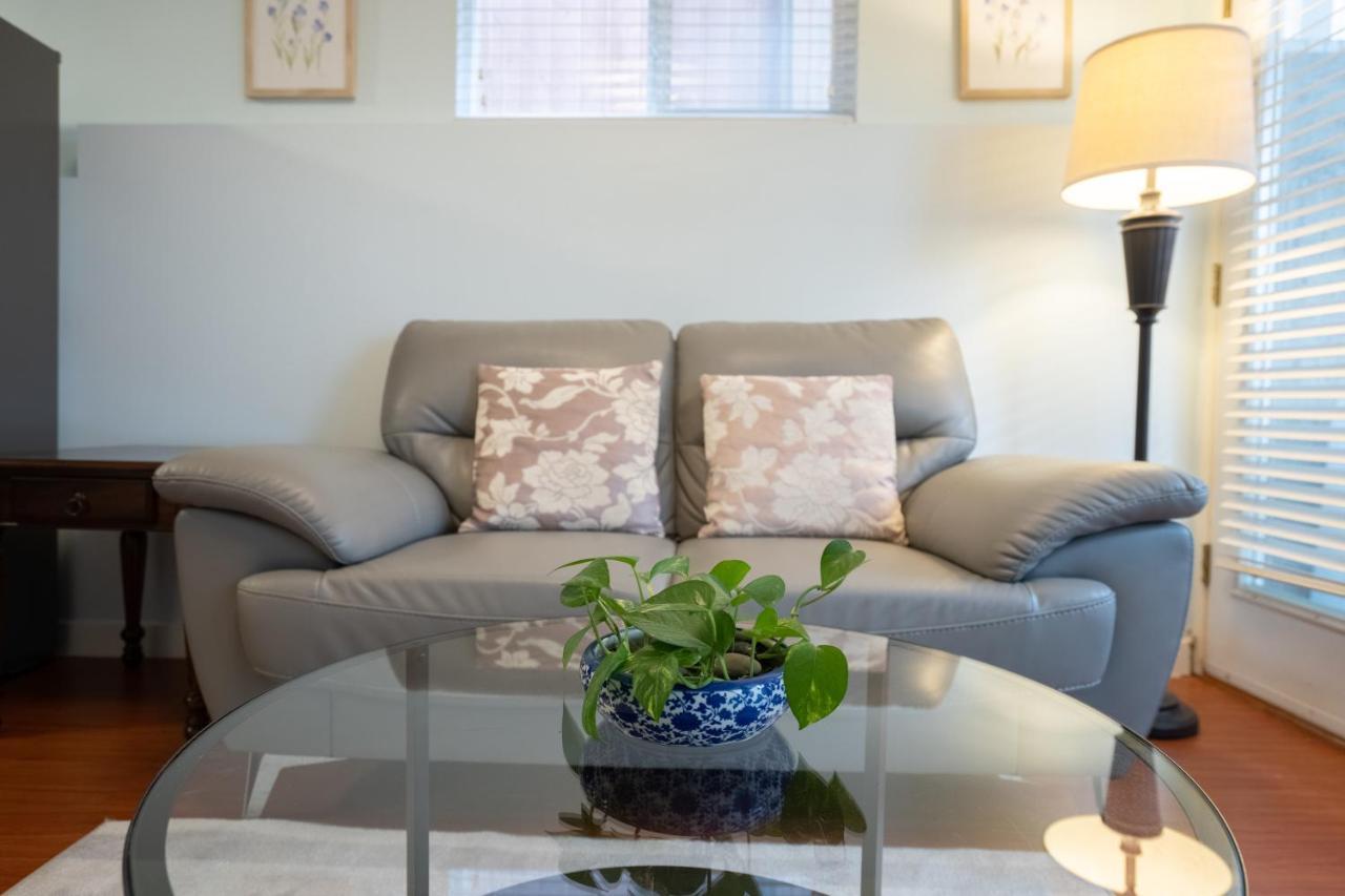 Lovely 1Br Secondary Suite With Separate Entrance New Westminster Exterior photo