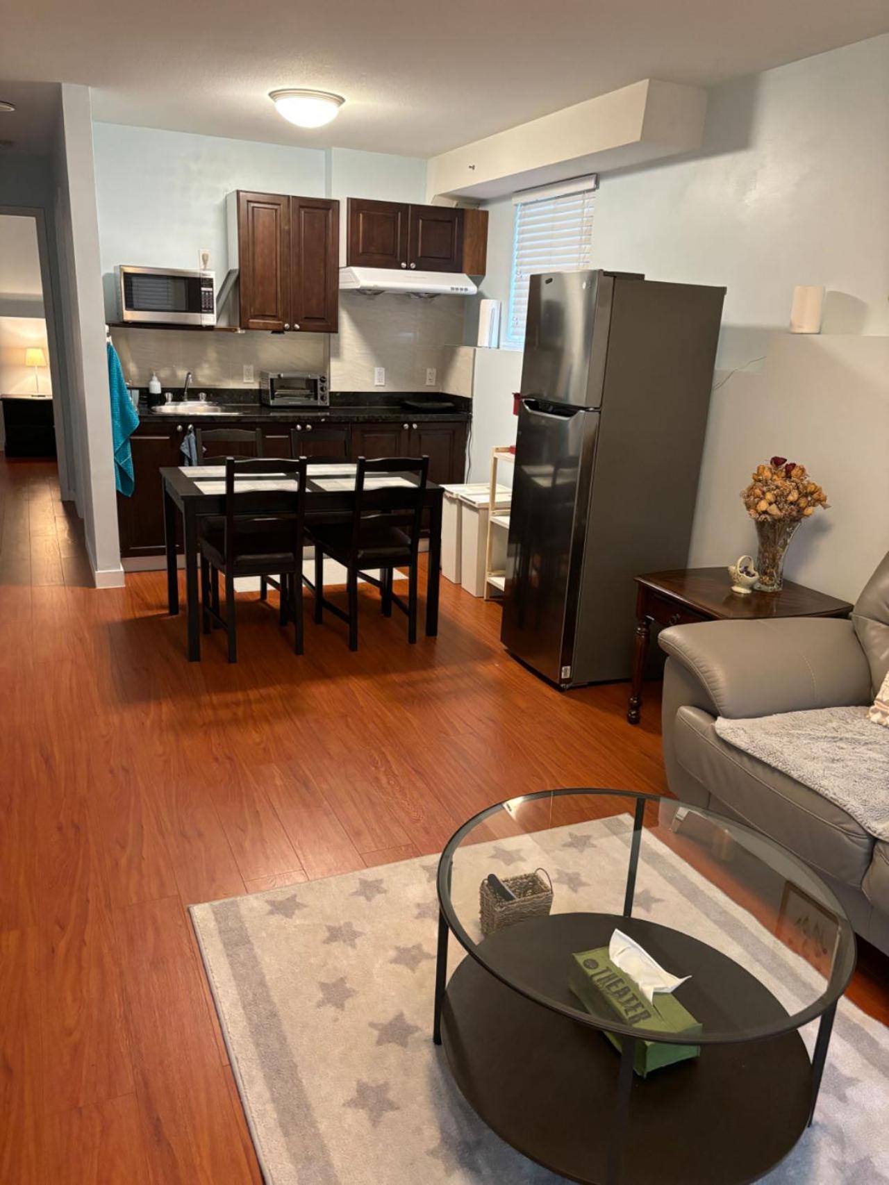 Lovely 1Br Secondary Suite With Separate Entrance New Westminster Exterior photo