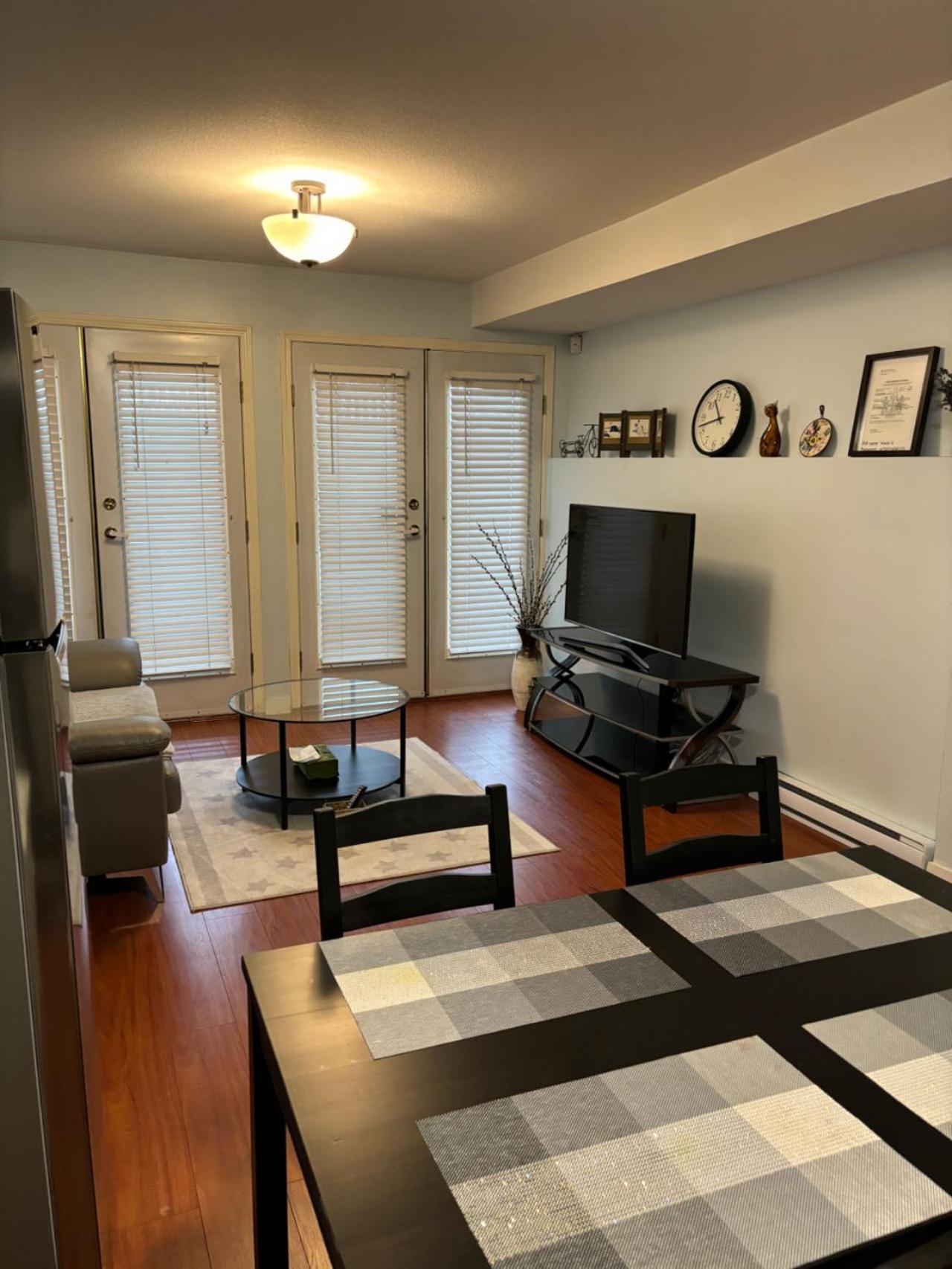 Lovely 1Br Secondary Suite With Separate Entrance New Westminster Exterior photo